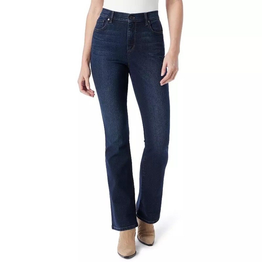 539. Women's Gloria Vanderbilt Amanda Original Bootcut Jeans Built In Slimming